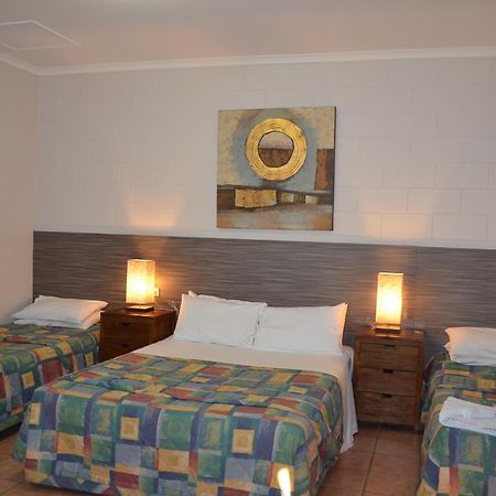 Mid City Motor Inn Gladstone Rum bild