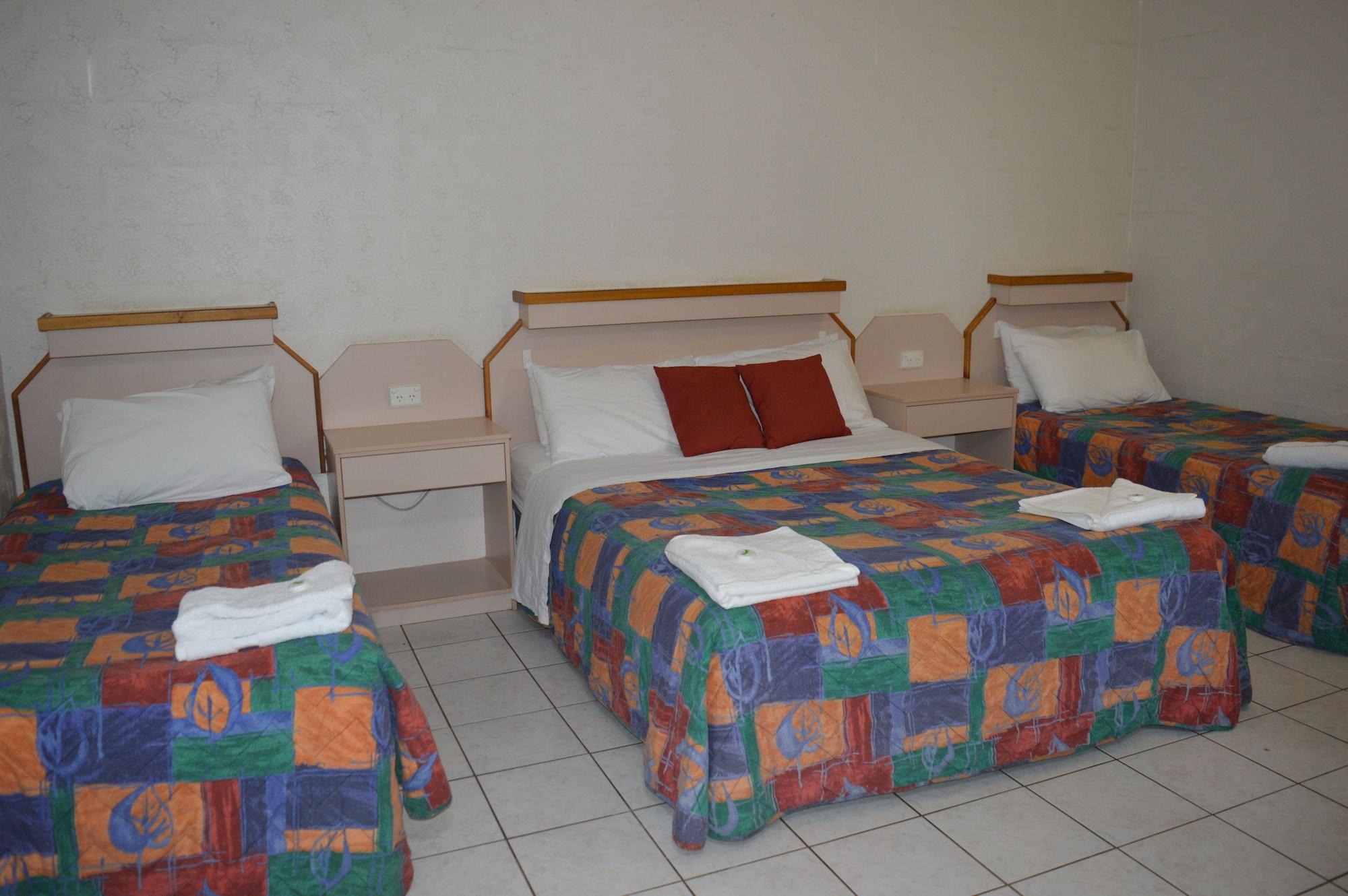 Mid City Motor Inn Gladstone Exteriör bild