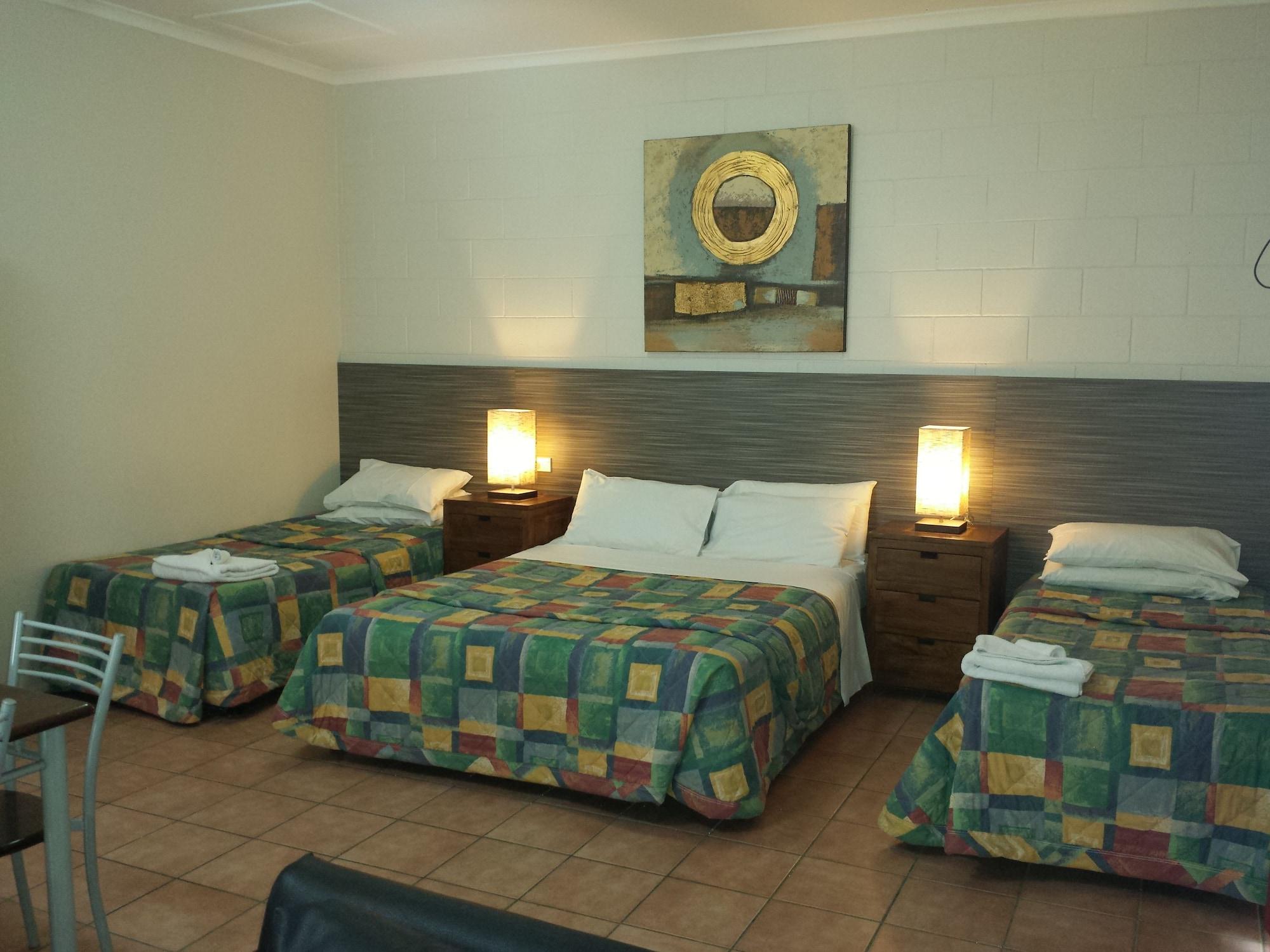 Mid City Motor Inn Gladstone Exteriör bild