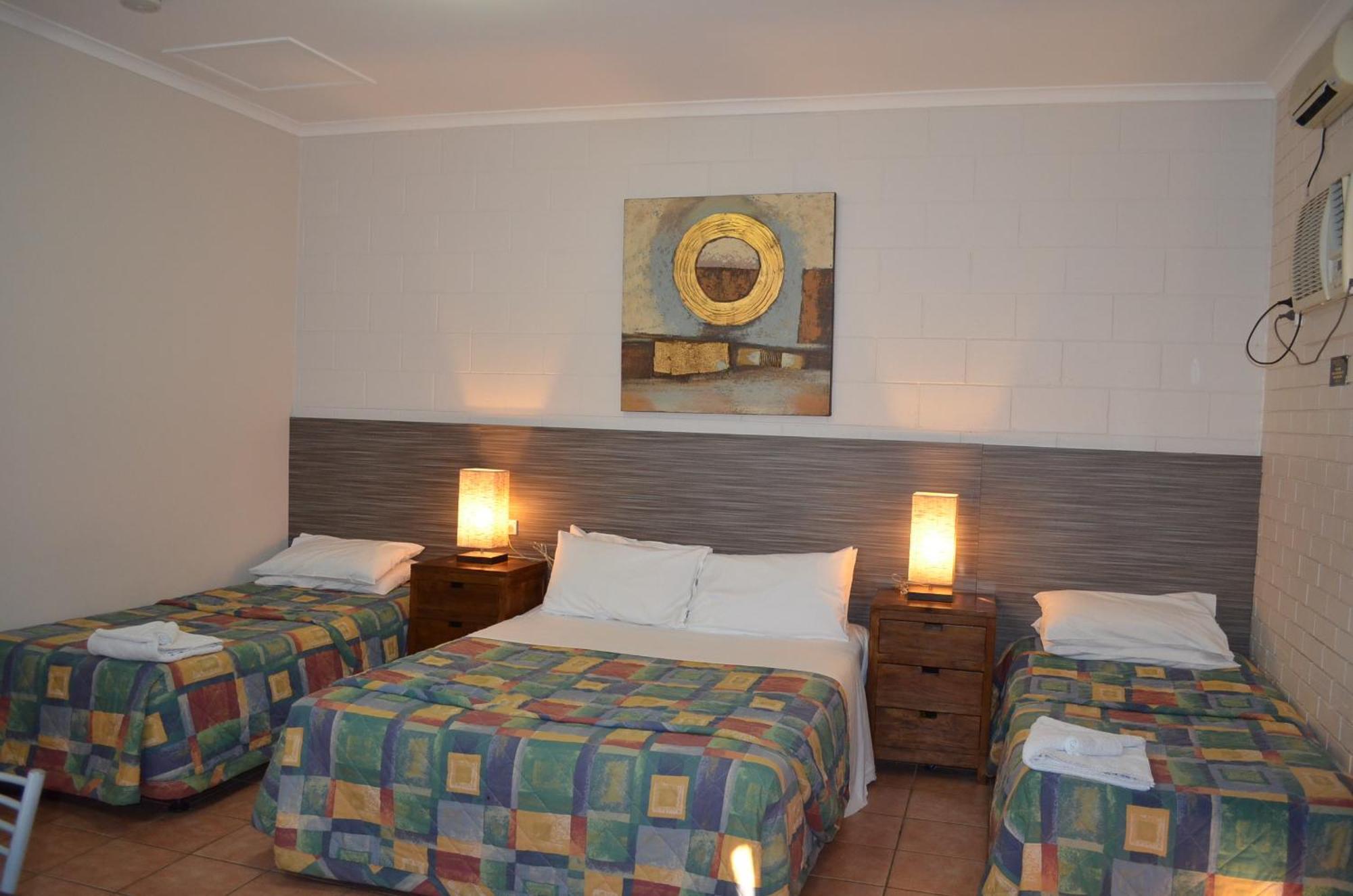 Mid City Motor Inn Gladstone Rum bild