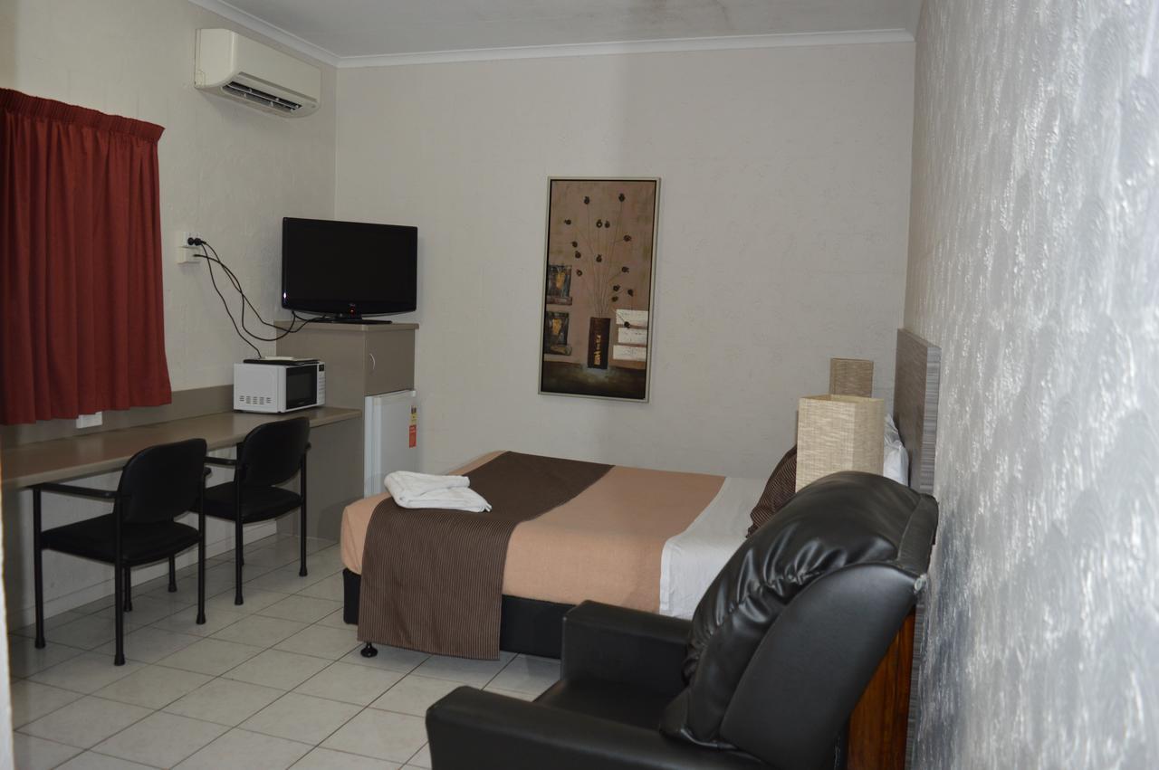 Mid City Motor Inn Gladstone Exteriör bild